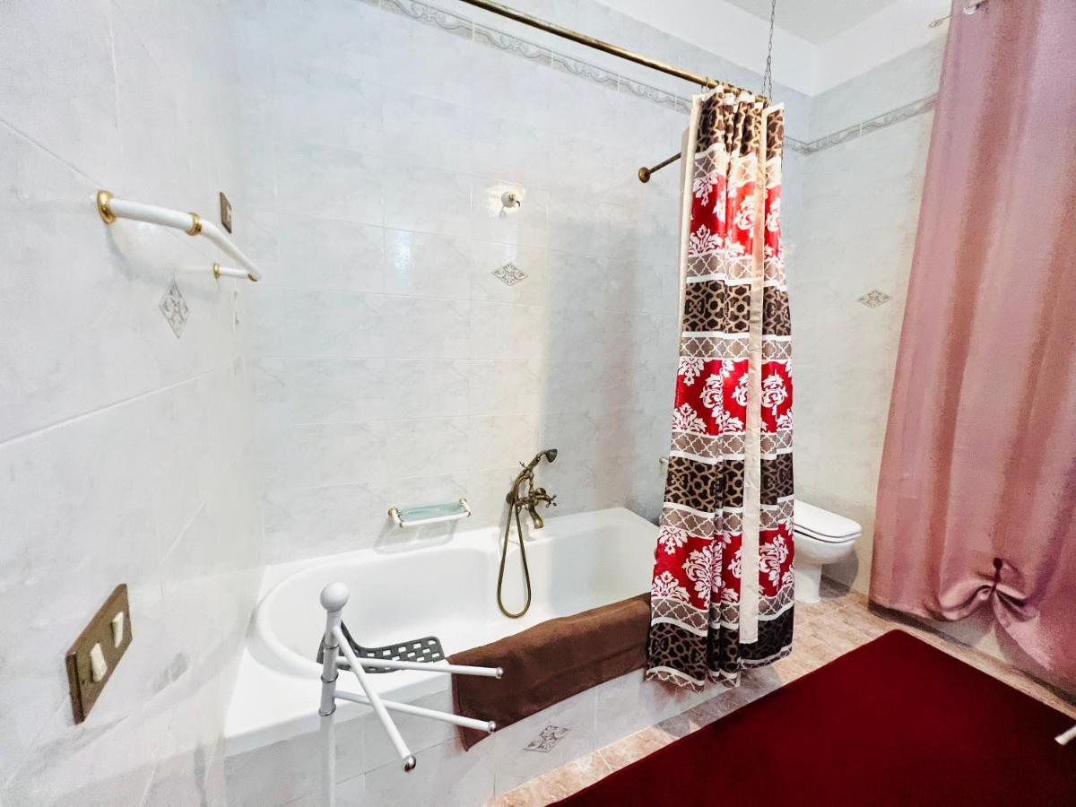 Regina Elena Bed & Breakfast Cinisi Luaran gambar
