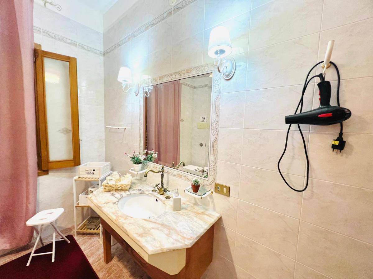 Regina Elena Bed & Breakfast Cinisi Luaran gambar