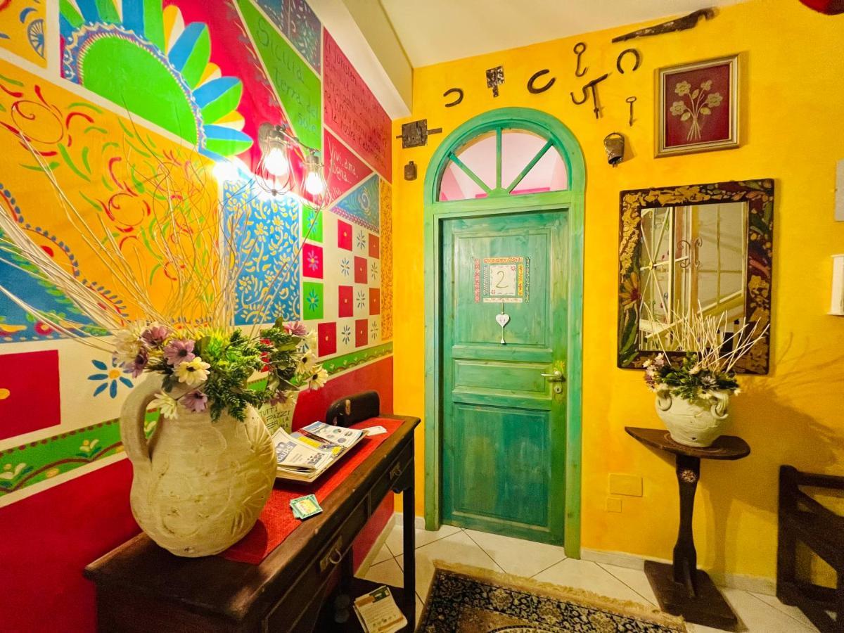 Regina Elena Bed & Breakfast Cinisi Luaran gambar