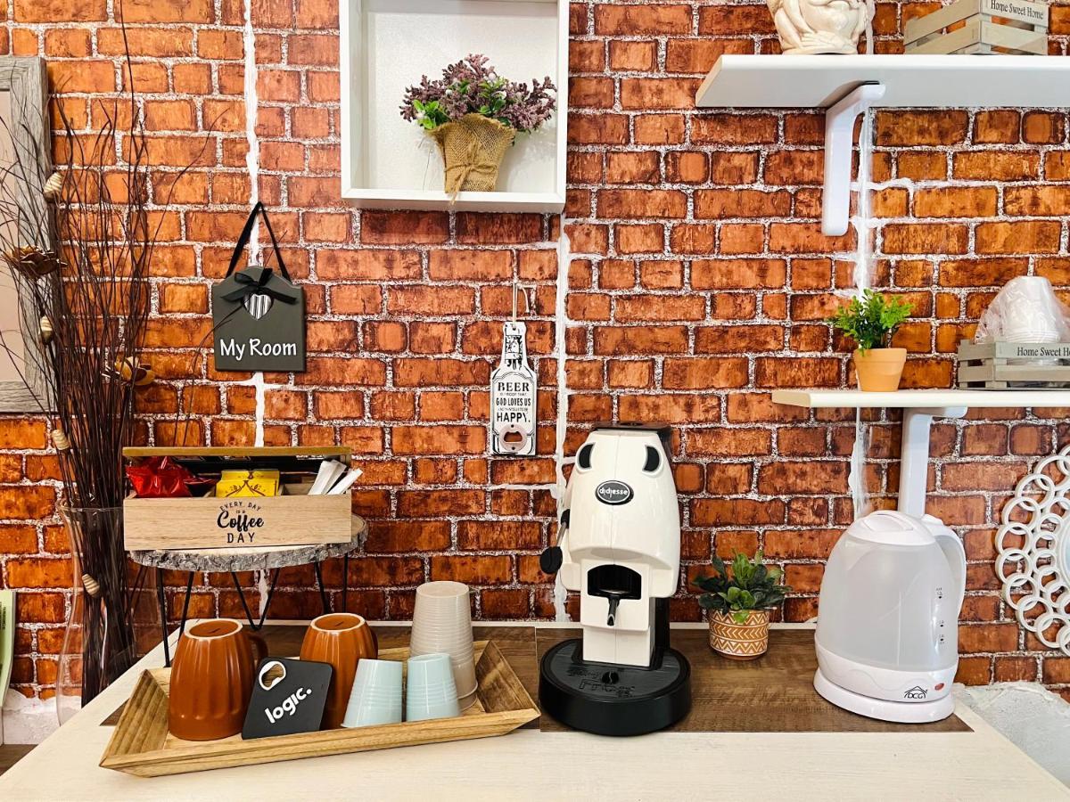 Regina Elena Bed & Breakfast Cinisi Luaran gambar
