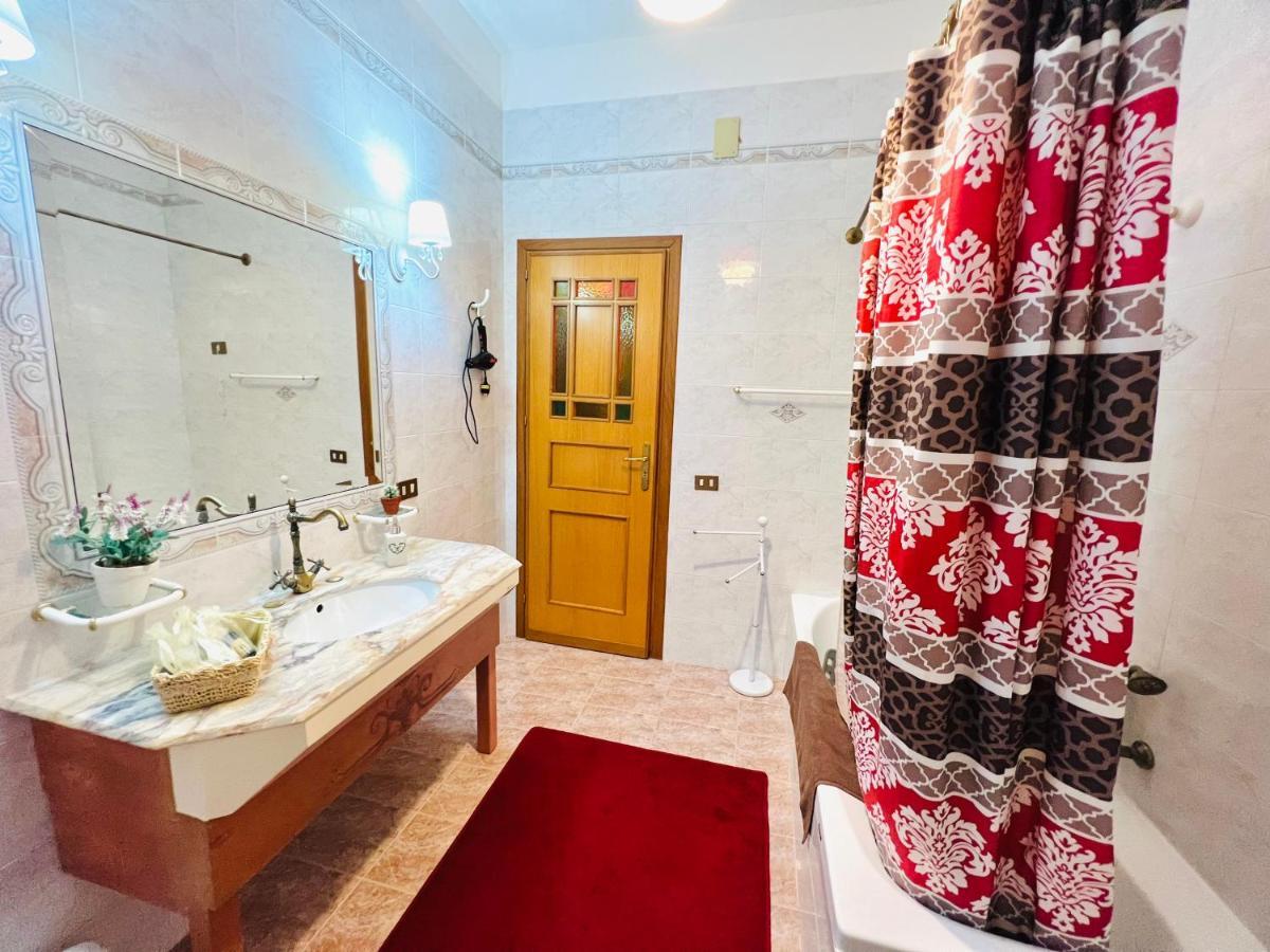 Regina Elena Bed & Breakfast Cinisi Luaran gambar